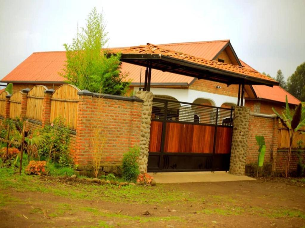 Urugano Virunga Palace Nyarugina Екстер'єр фото